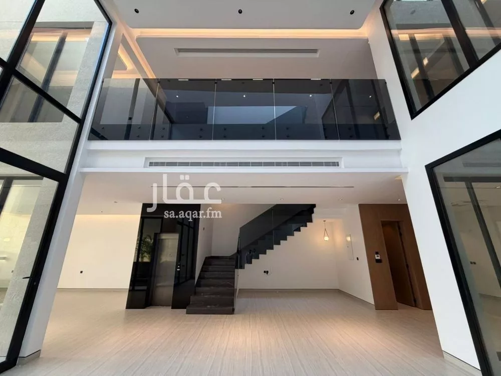 6 bedroom villa in Al Aridh 7