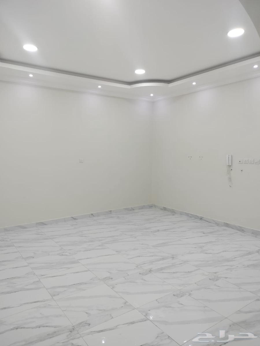 شقة 3 غرف في النايفية 8