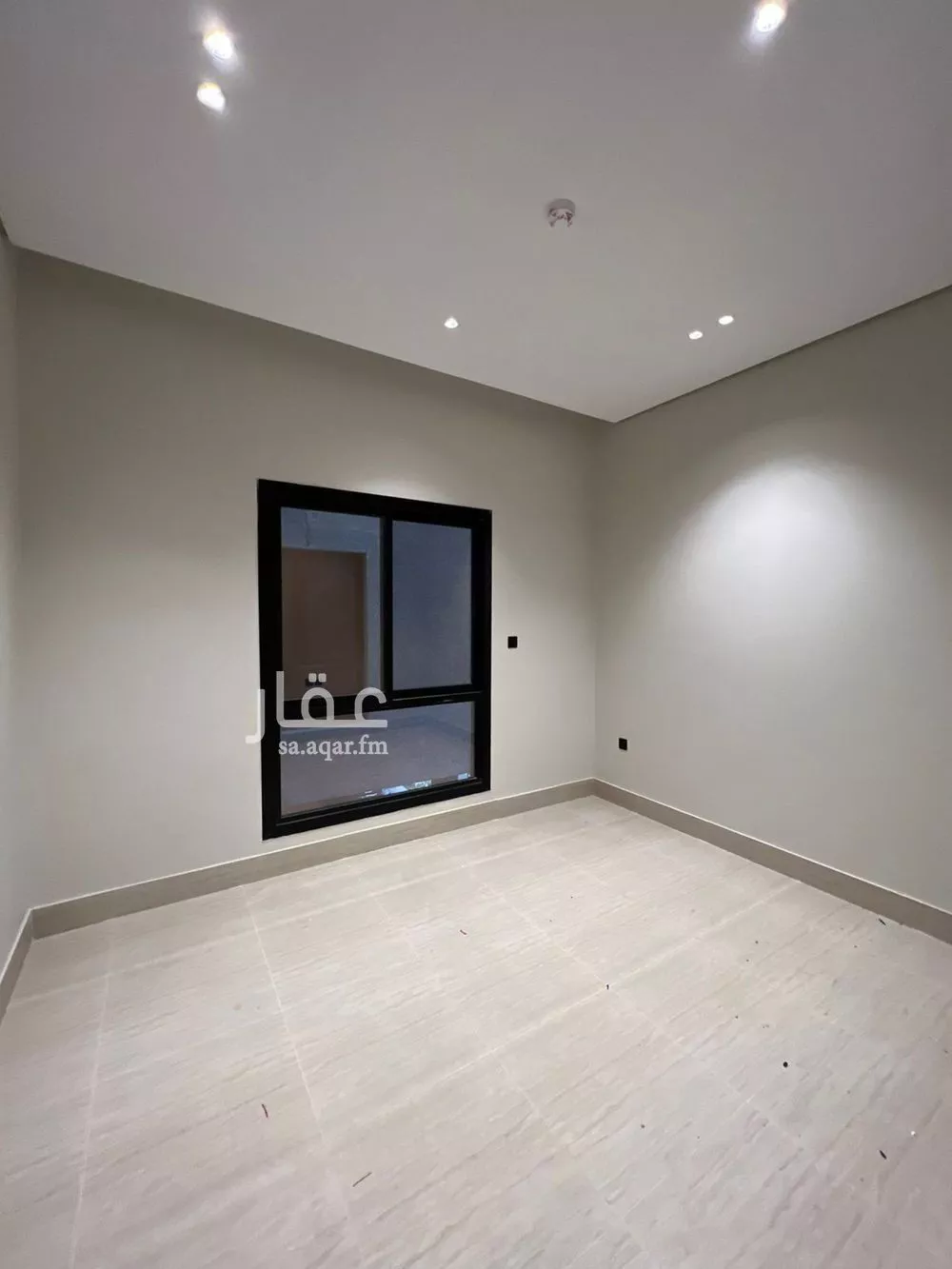 شقة 3 غرف في الرمال 5