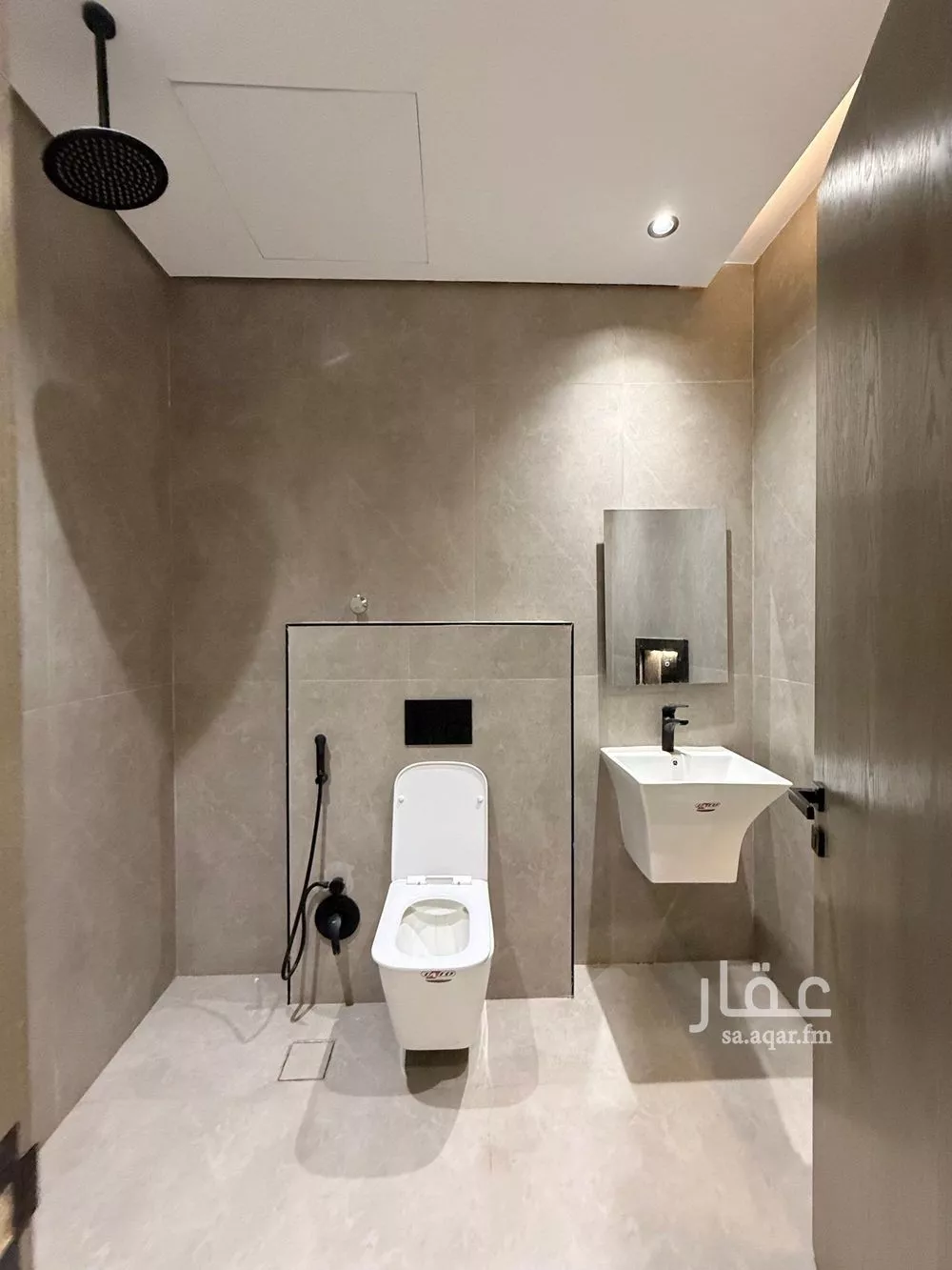 شقة 3 غرف في الرمال 15