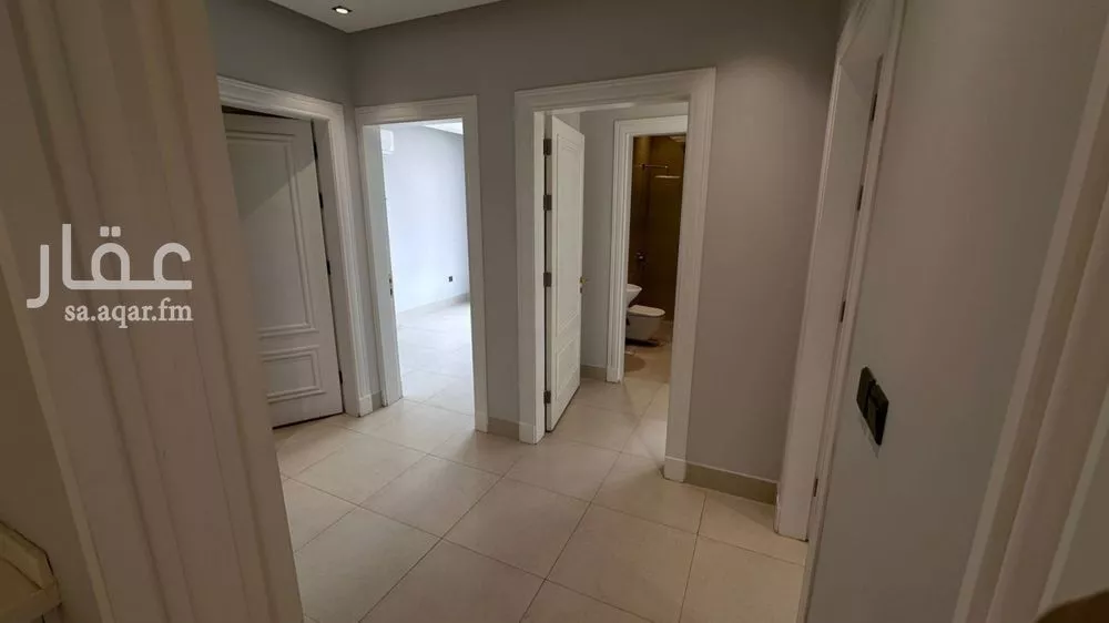 شقة 3 غرف في الملقا 4