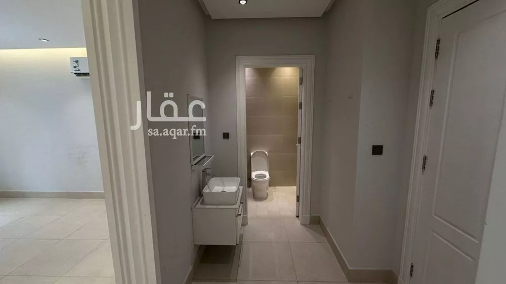 شقة 3 غرف في الملقا 8