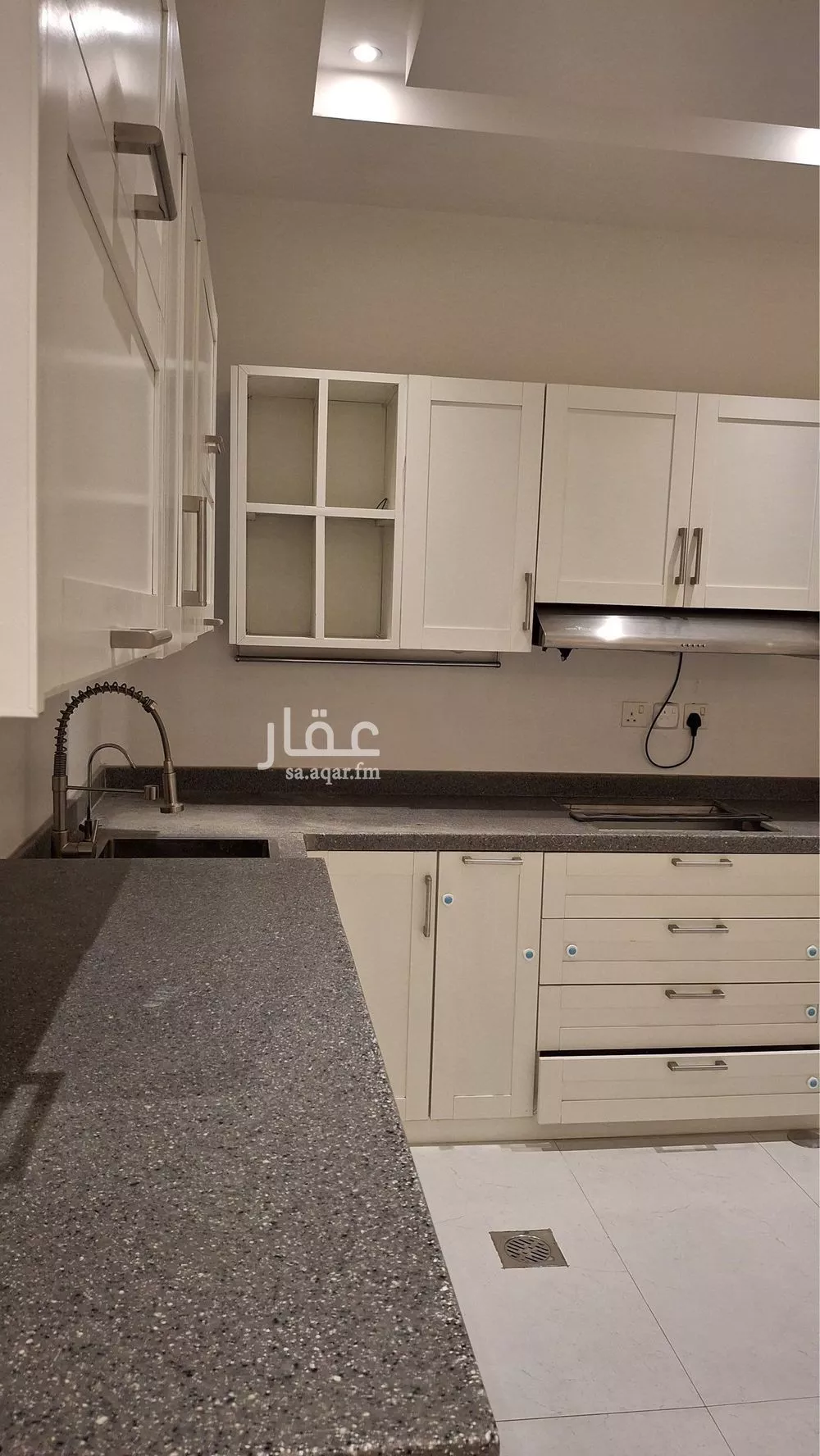 شقة 3 غرف في العارض 12