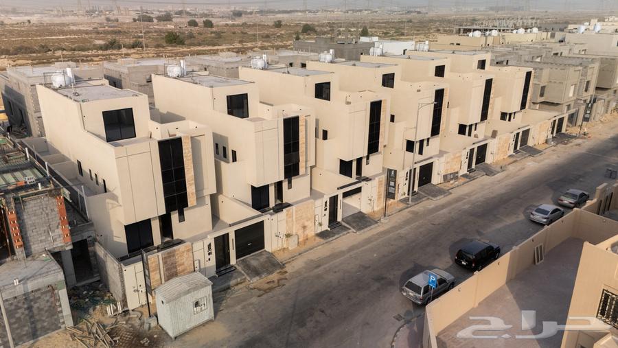 فيلا 6 غرف في العروبة 3