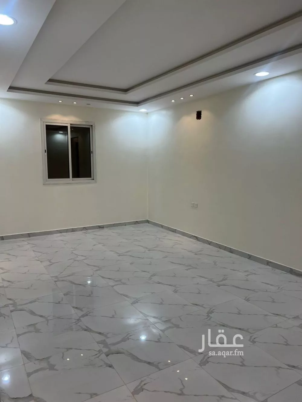 شقة 4 غرف في الرمال 3