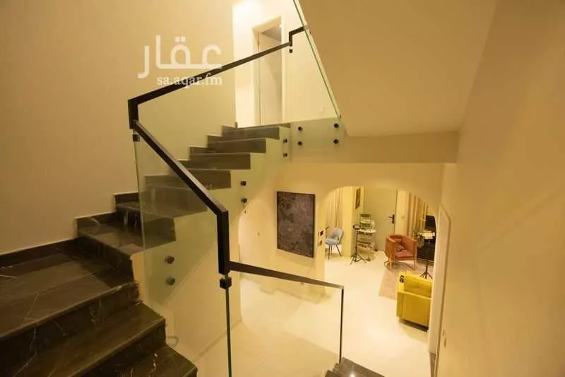 فيلا 9 غرف في النرجس 6