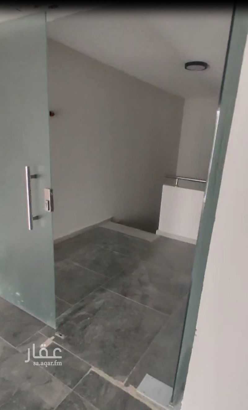 6 bedroom building in Al Wadi, Riyadh 2