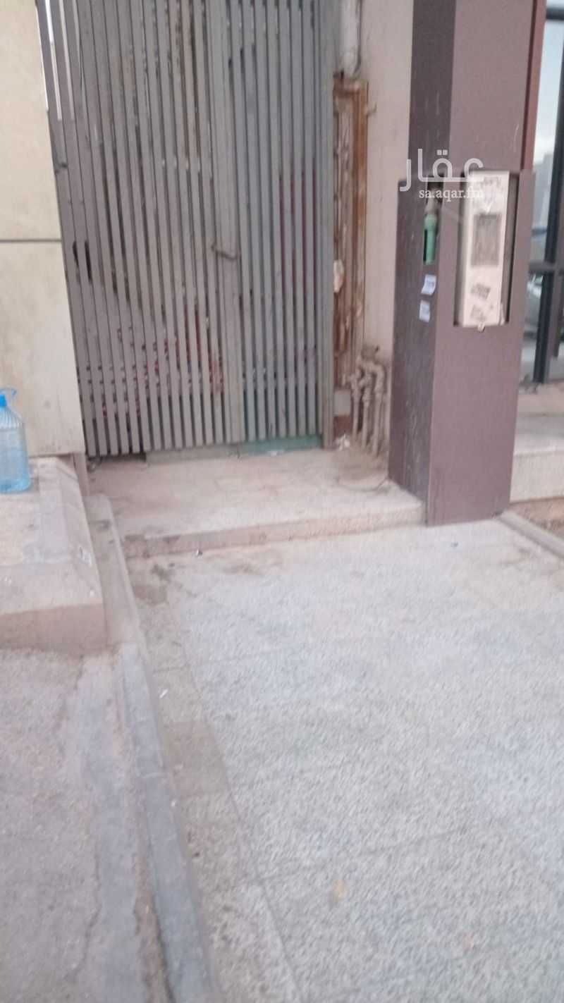 6 bedroom building in Al Wadi, Riyadh 17