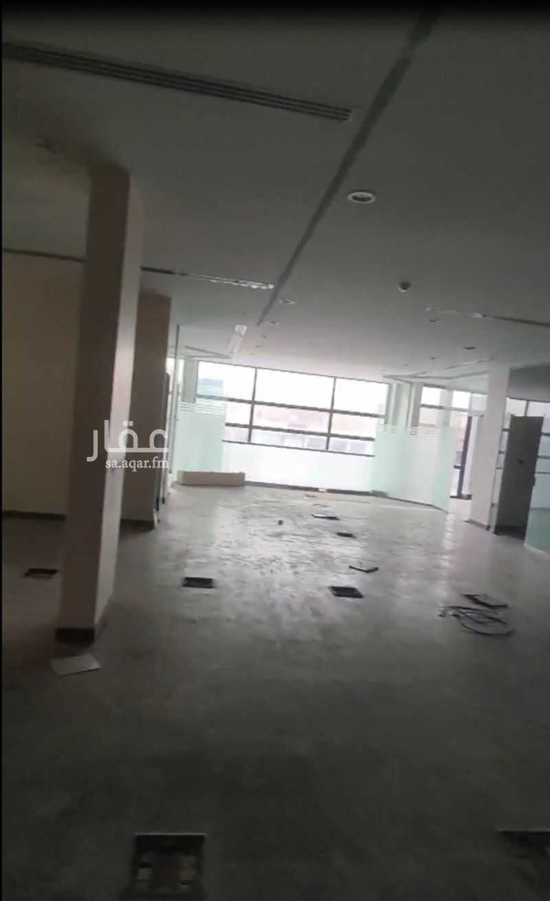 6 bedroom building in Al Wadi, Riyadh 23