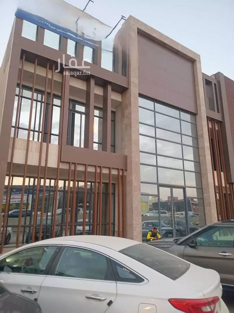 1100 sqm building in Al Wadi 15