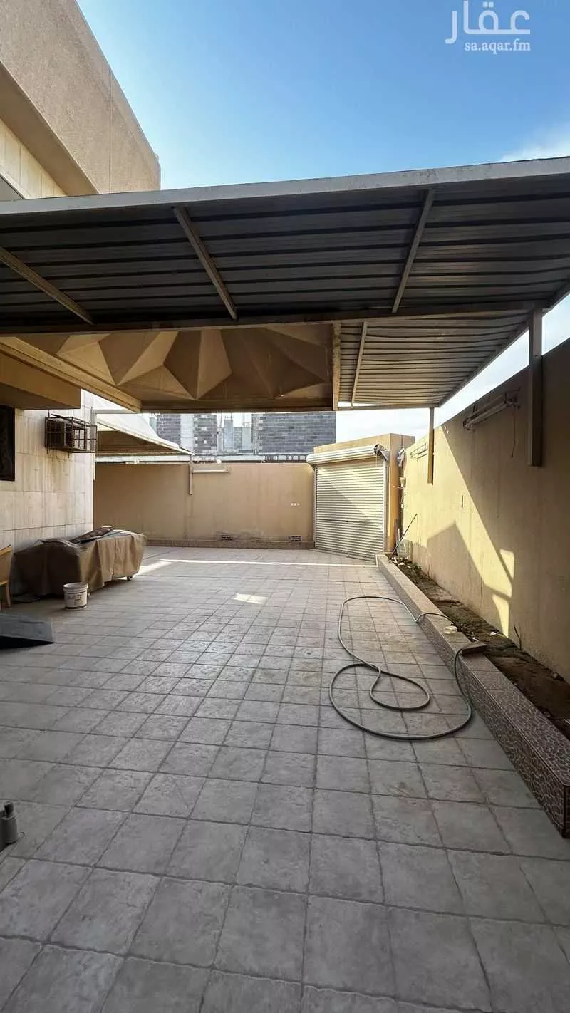 فيلا 12 غرف في المرسلات 4