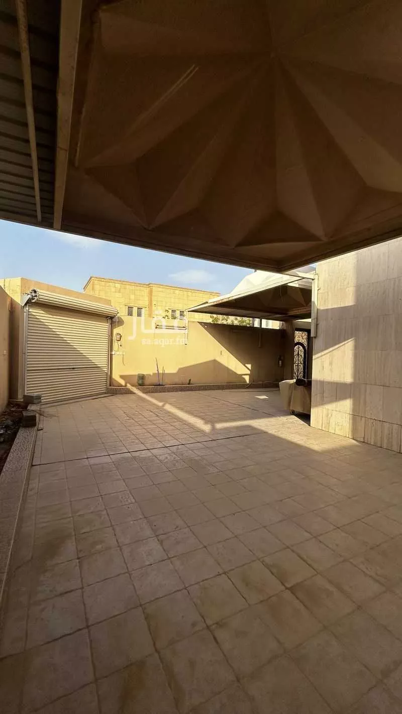 فيلا 12 غرف في المرسلات 6