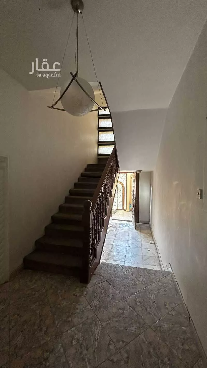 فيلا 12 غرف في المرسلات 9