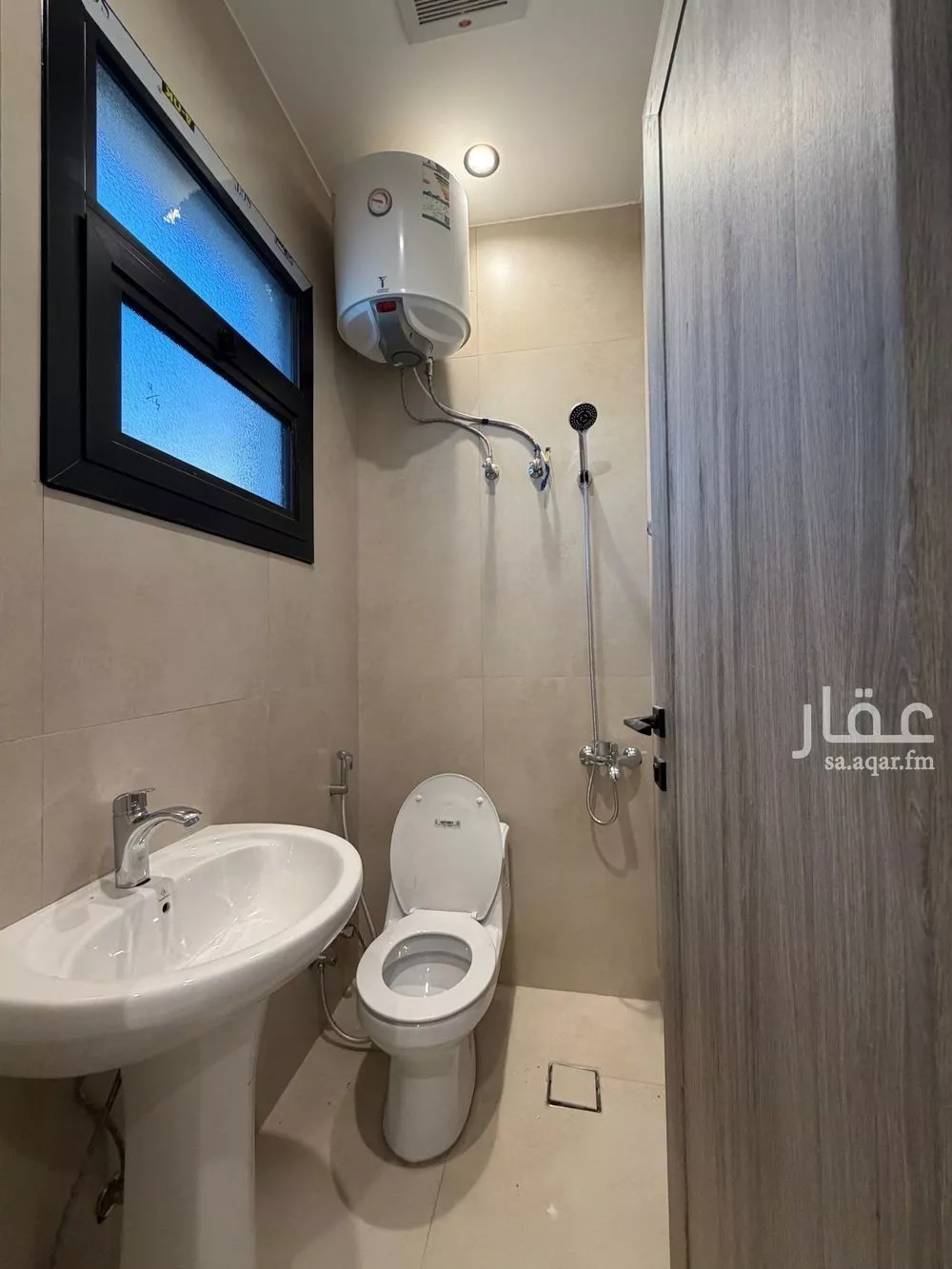 شقة 2 غرف في العارض 10