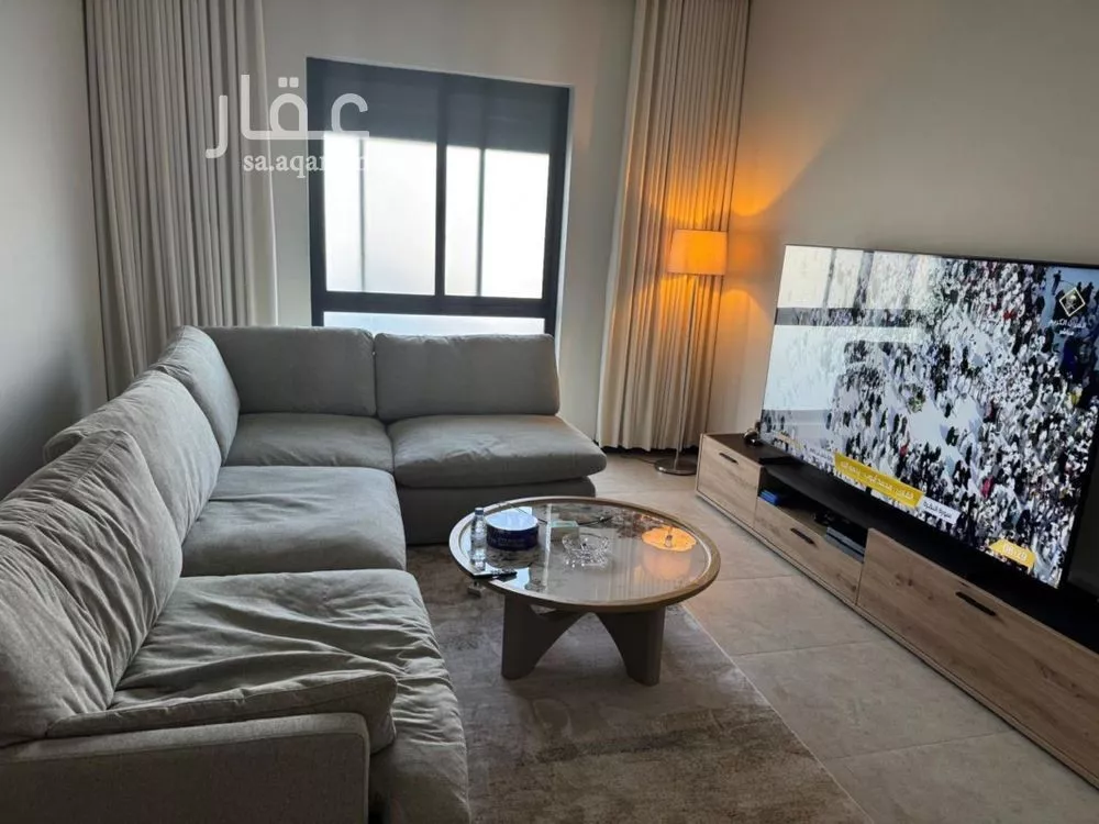 شقة 4 غرف في العارض 4