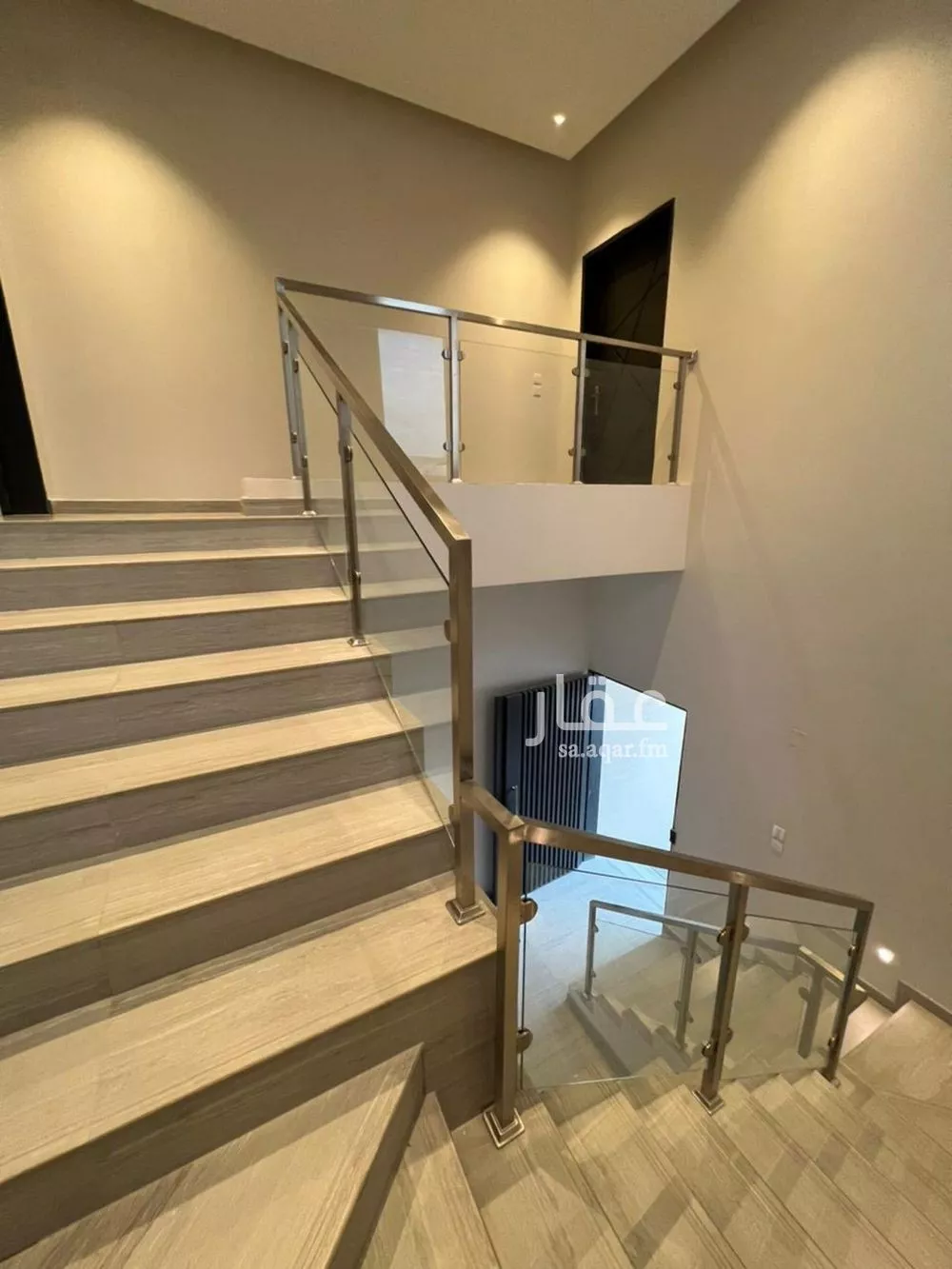 دور 4 غرف في الملك فهد 15