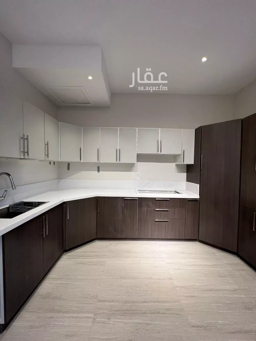 دور 4 غرف في الملك فهد 5