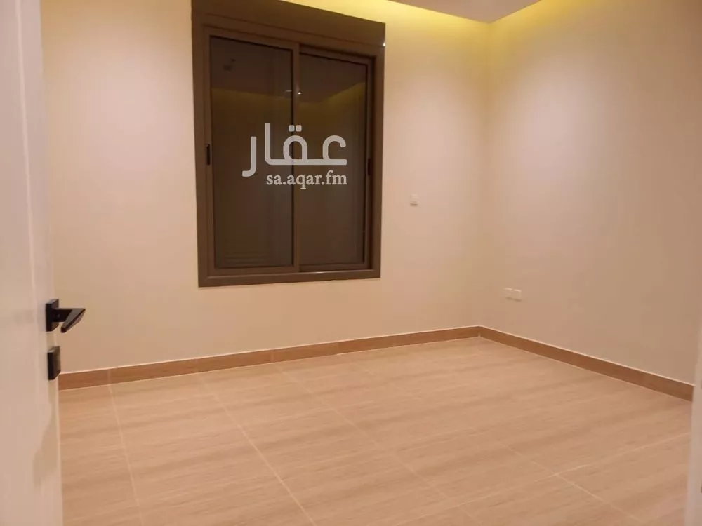 شقة 3 غرف في المغرزات 6