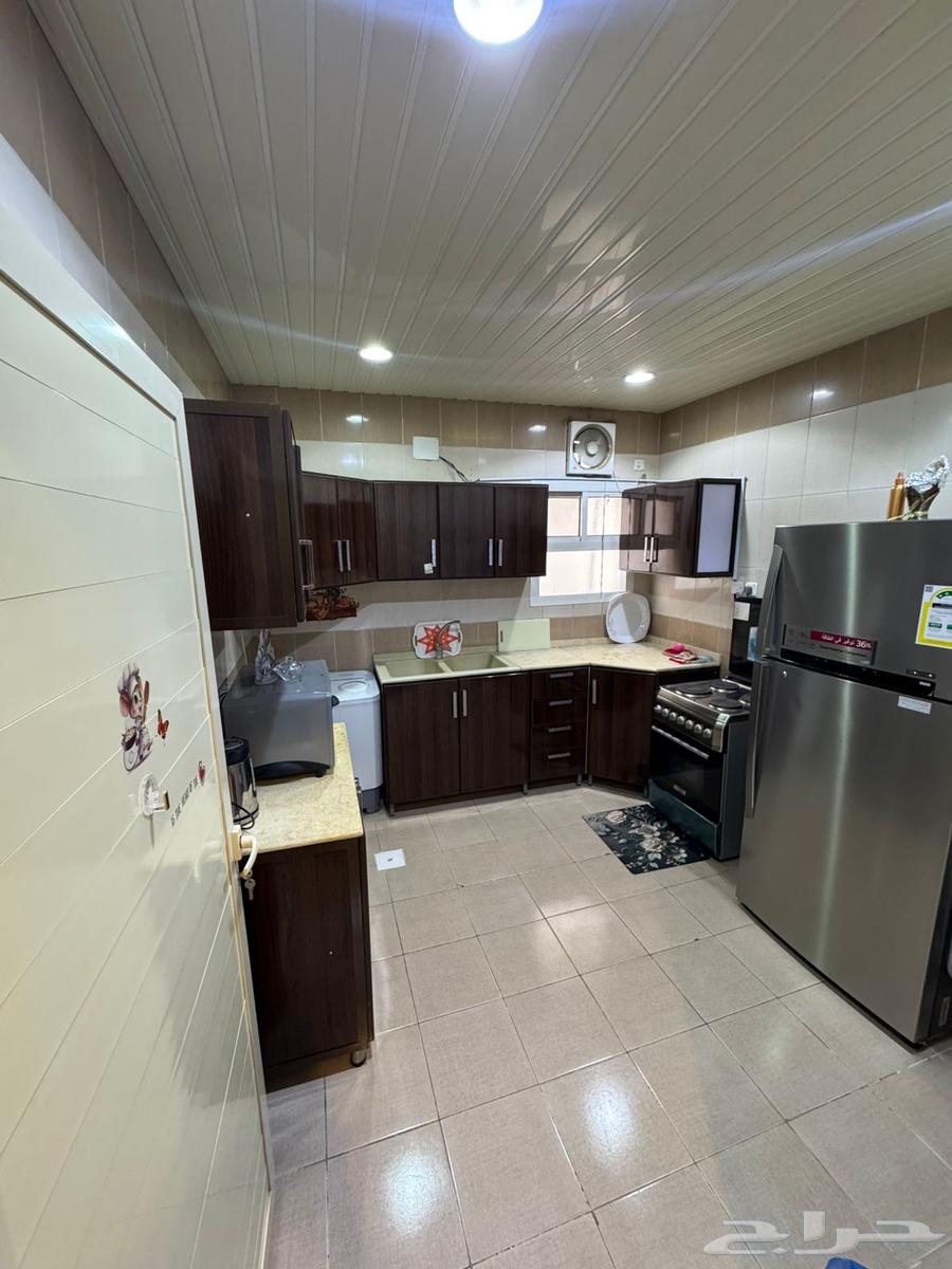 شقة 3 غرف في بطحاء قريش 7