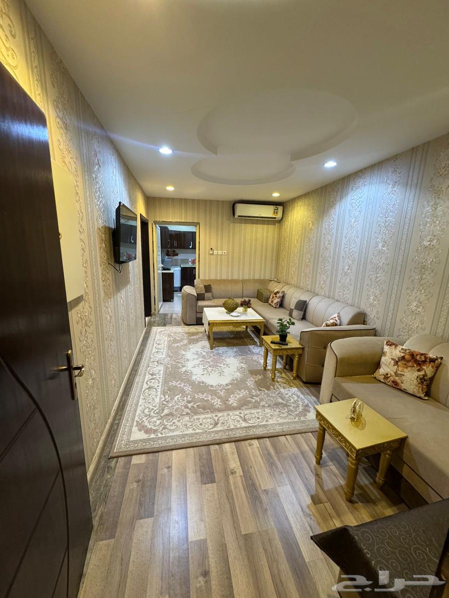 شقة 3 غرف في بطحاء قريش 9