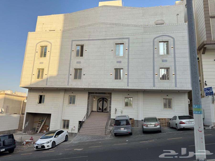 5 bedroom apartment in Wali Al Ahd 8