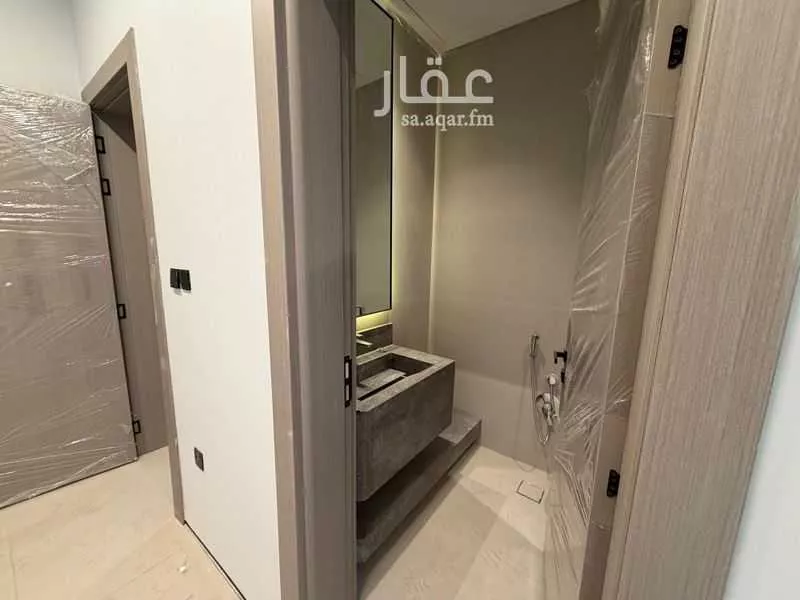 5 bedroom villa in Al Malqa 2