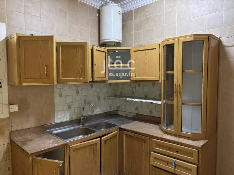 شقة 3 غرف في الروضة 2