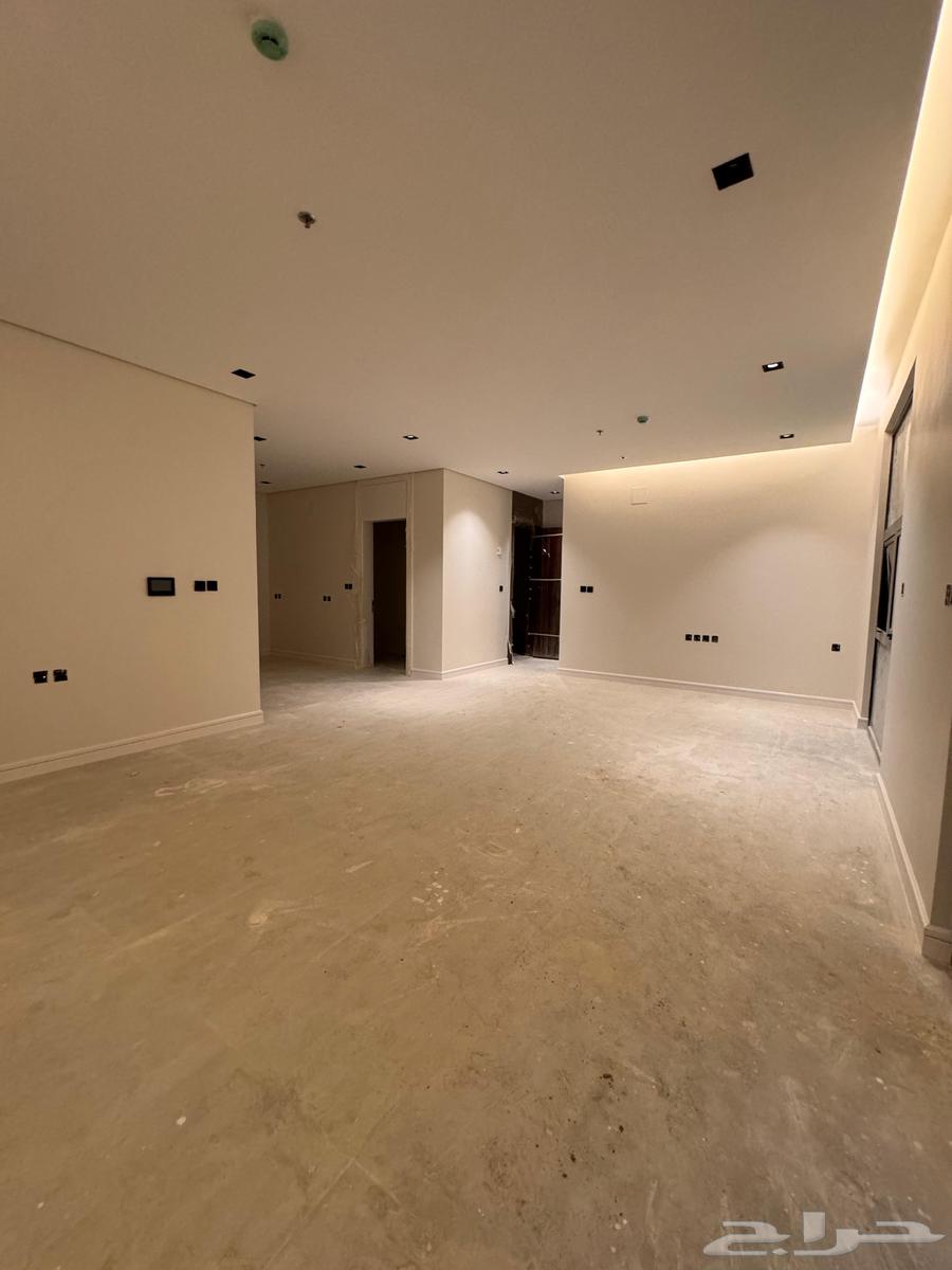 6 bedroom apartment in Al Narjis 8