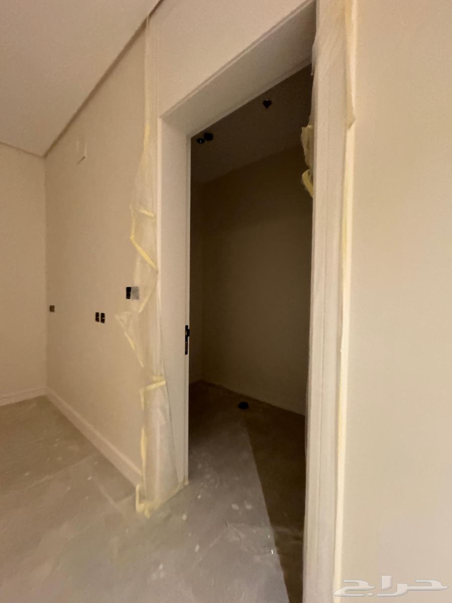 6 bedroom apartment in Al Narjis 10