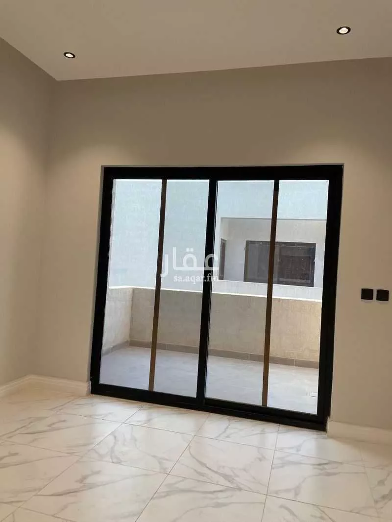 شقة 3 غرف في الملقا 16