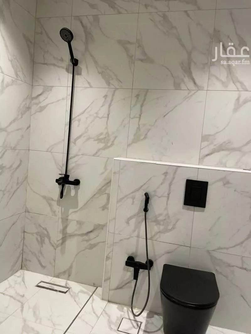 شقة 3 غرف في الملقا 17