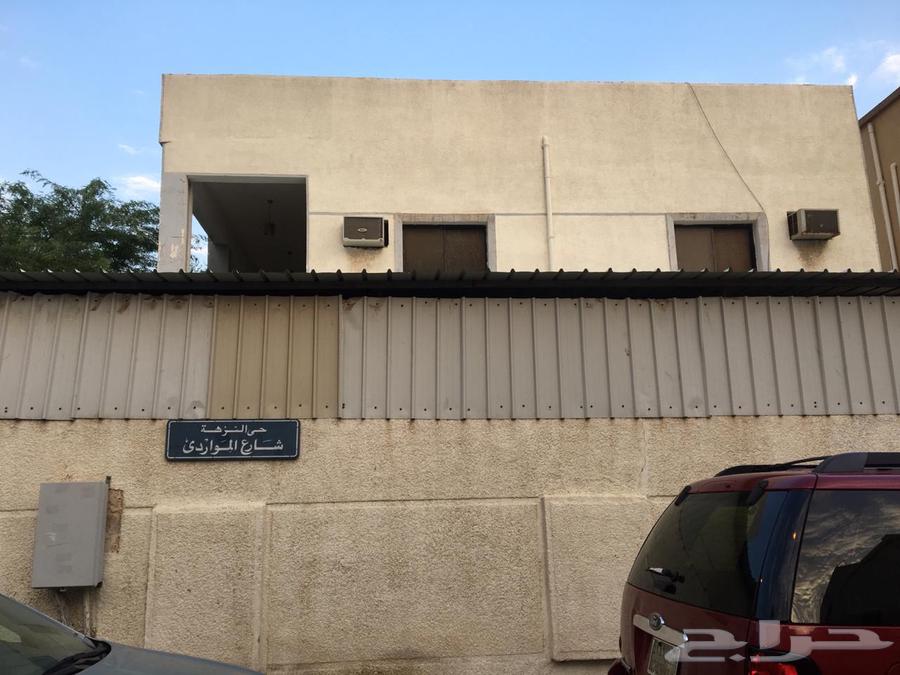 فيلا 8 غرف في النزهة 5