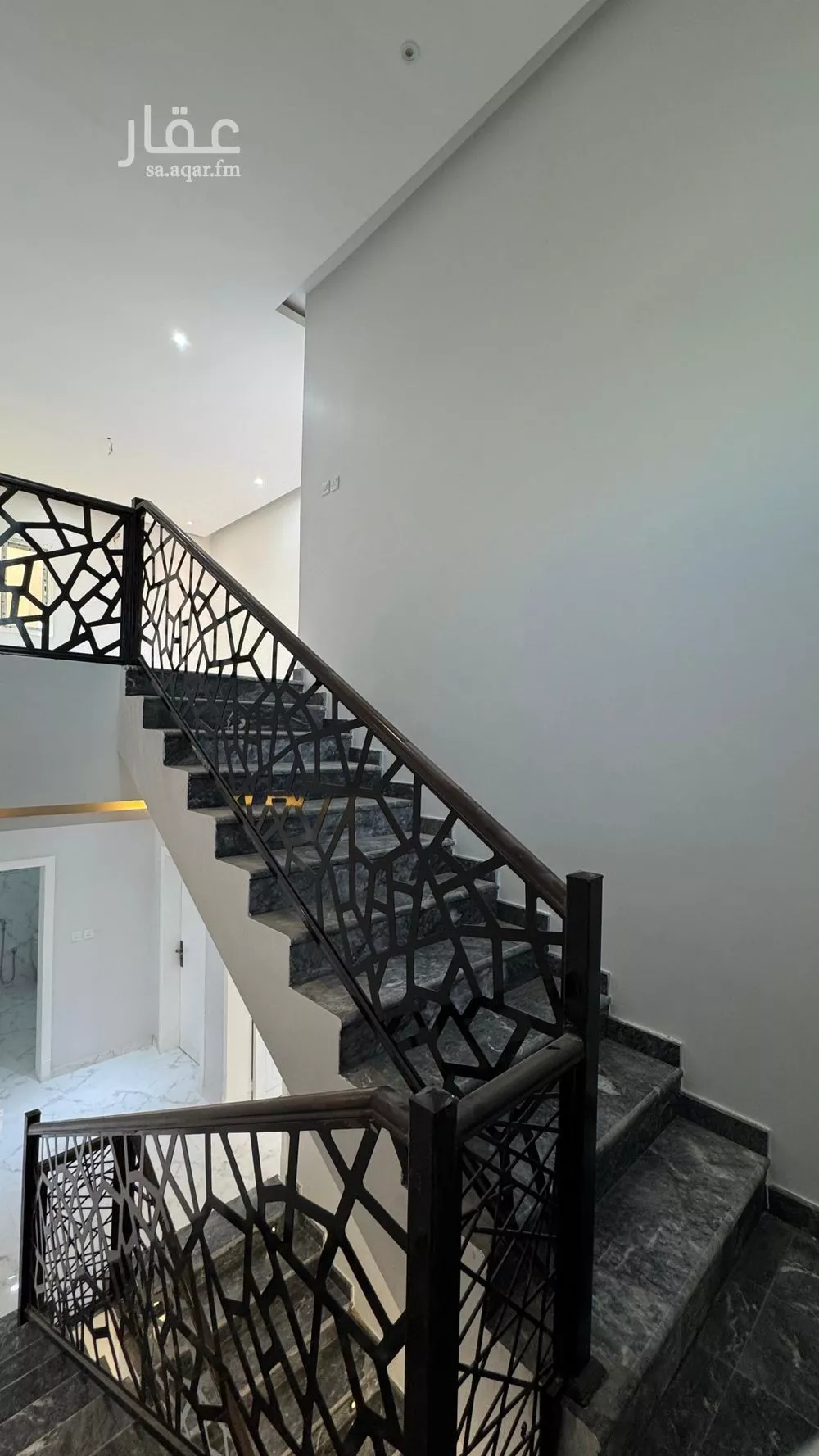 فيلا 6 غرف في اللؤلؤ 5