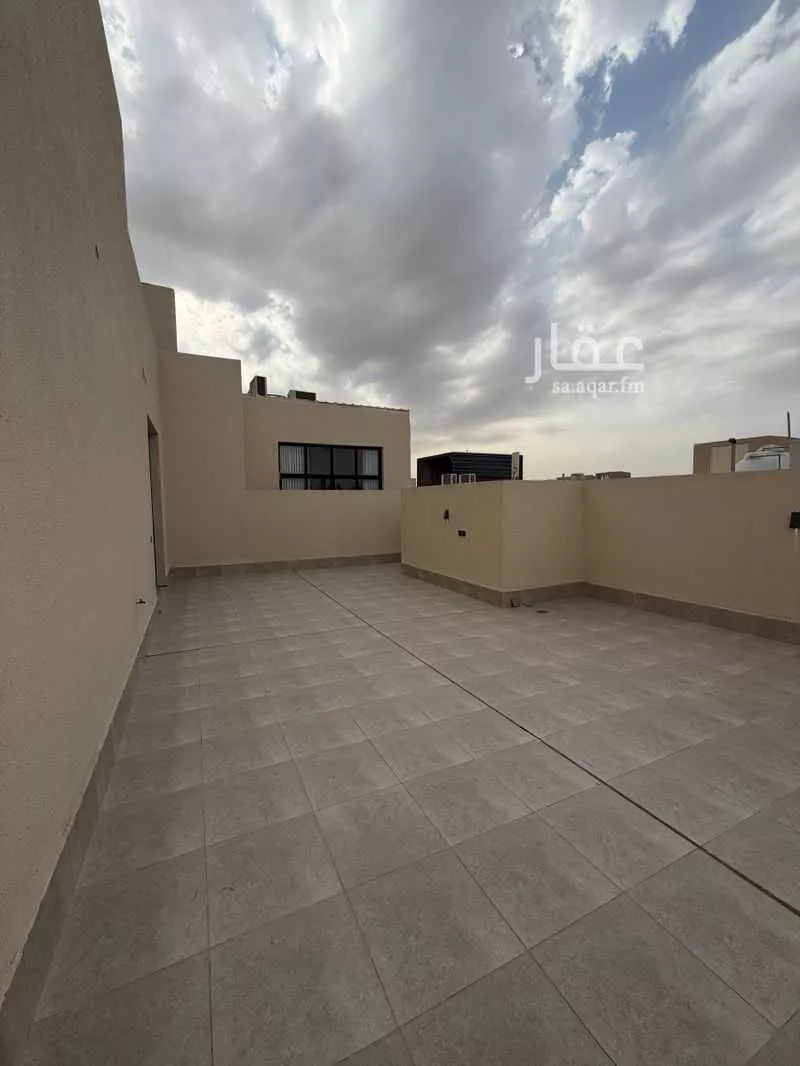 2 bedroom apartment in Hittin 8