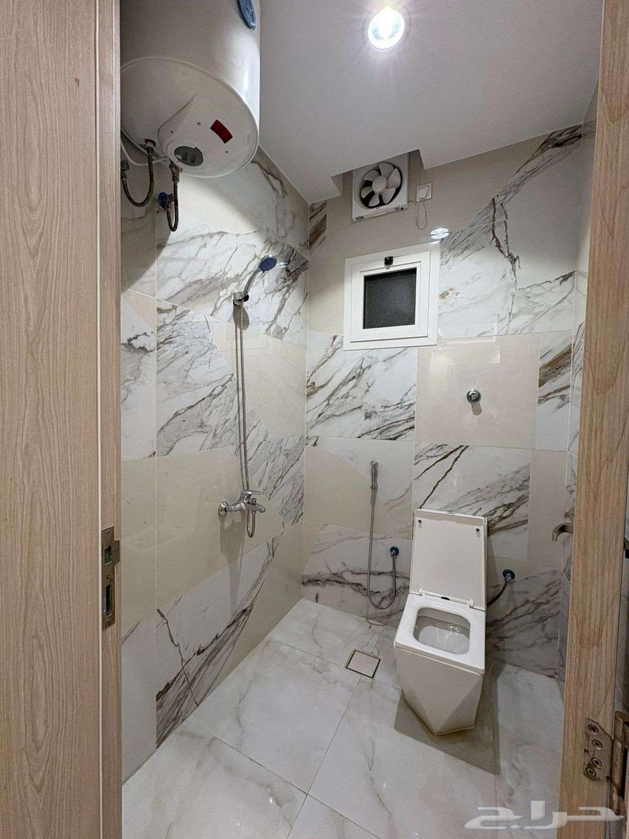 شقة 5 غرف في الملك فهد 14