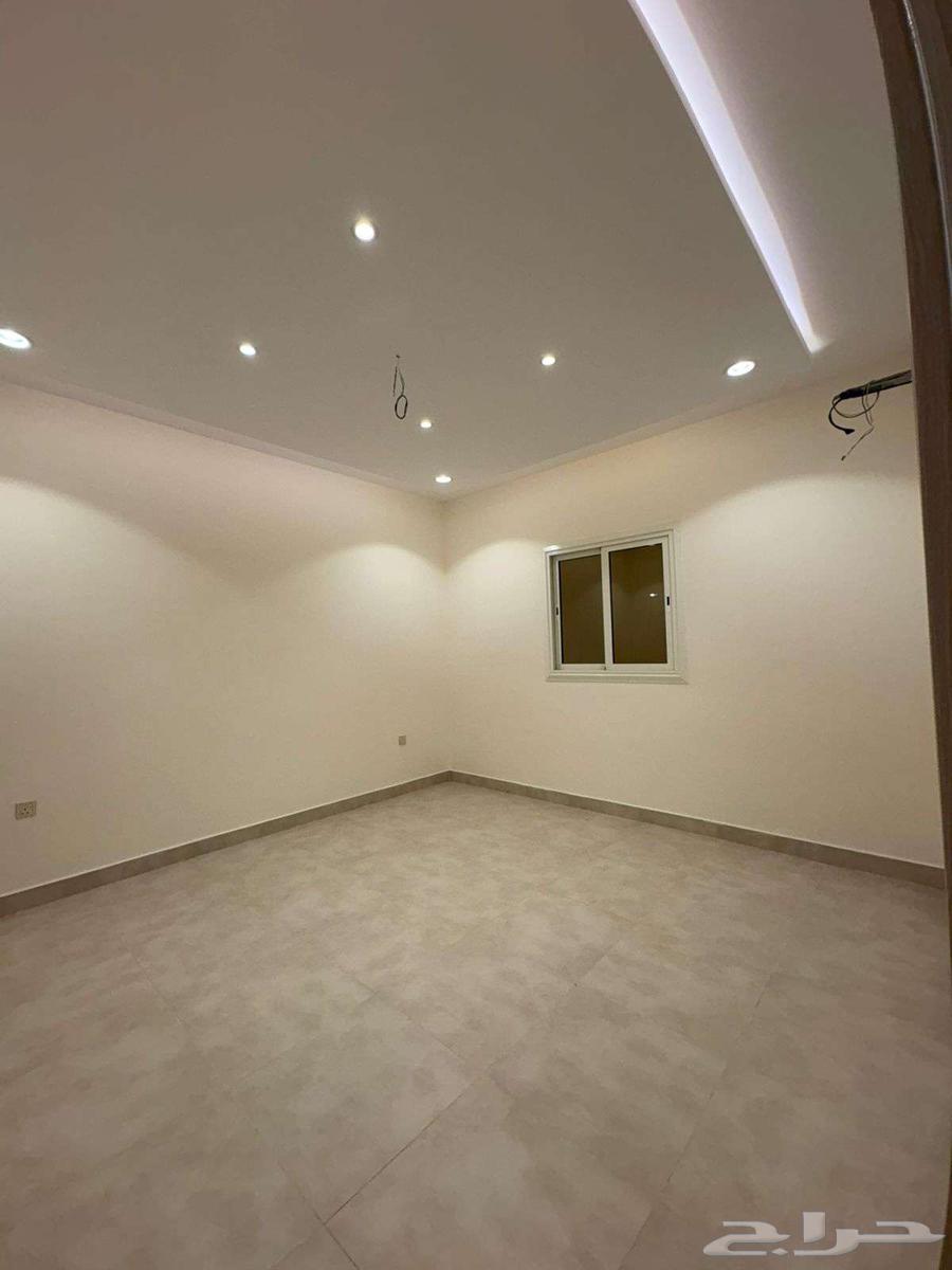 شقة 5 غرف في الملك فهد 16