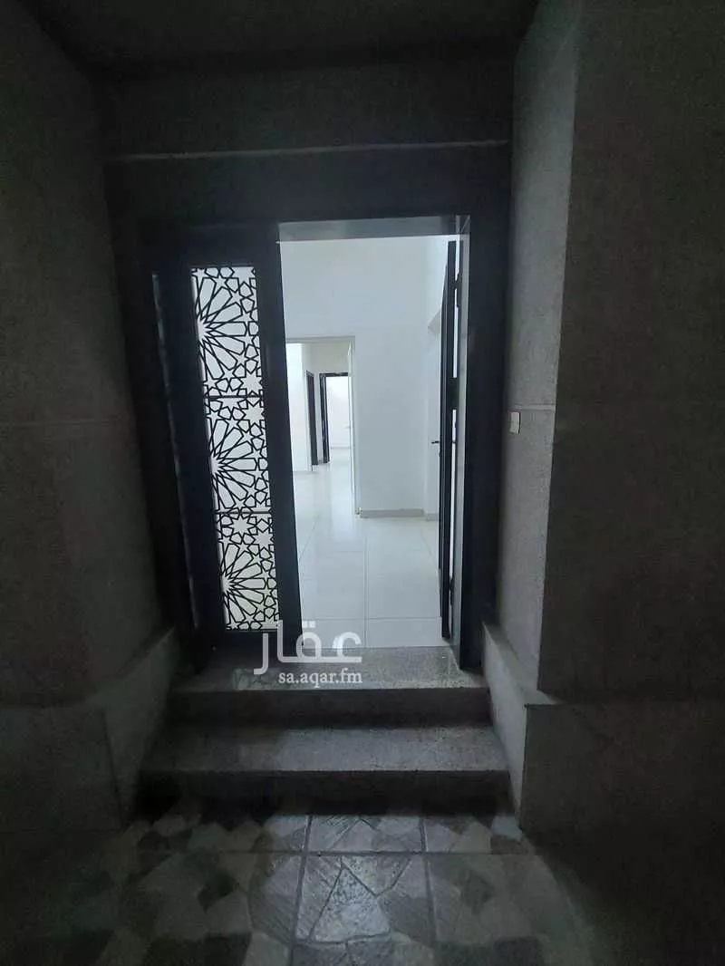 شقة 3 غرف في العزيزية 12