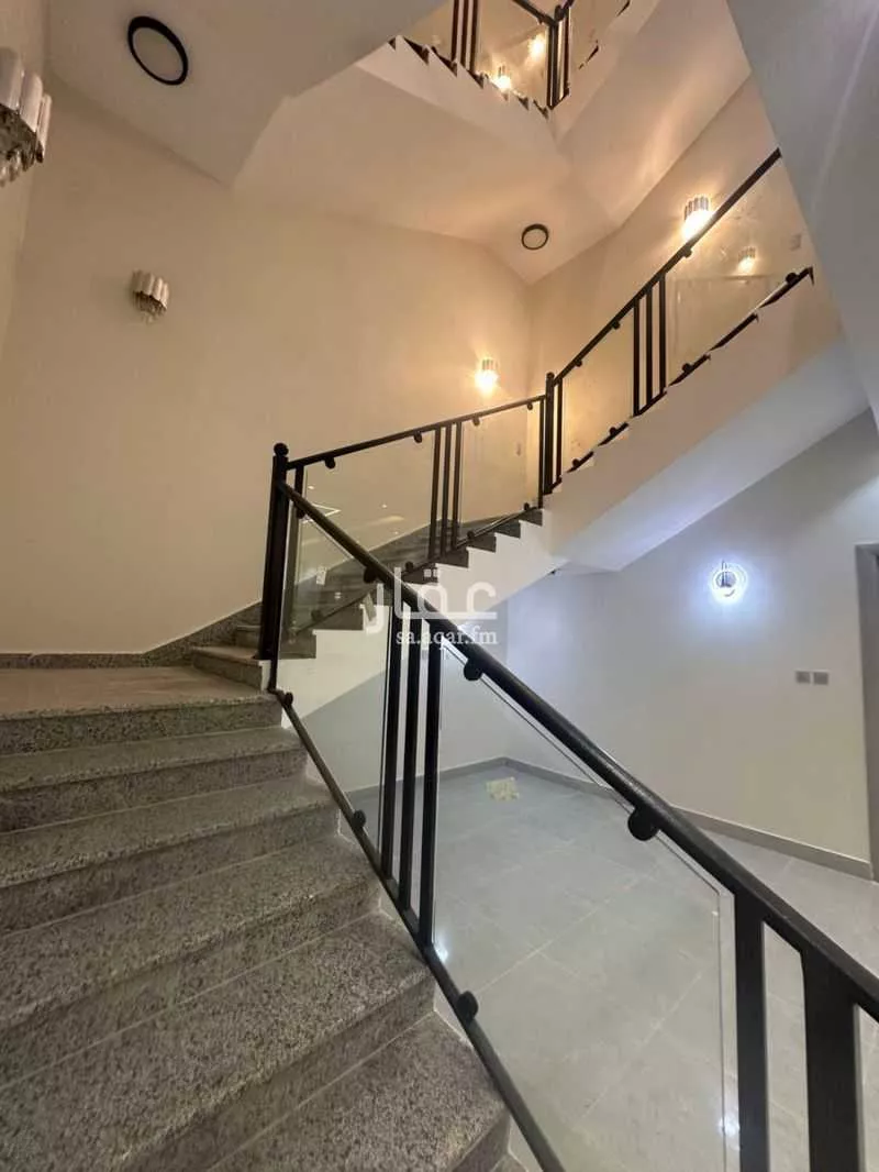 فيلا 6 غرف في نبلاء 7