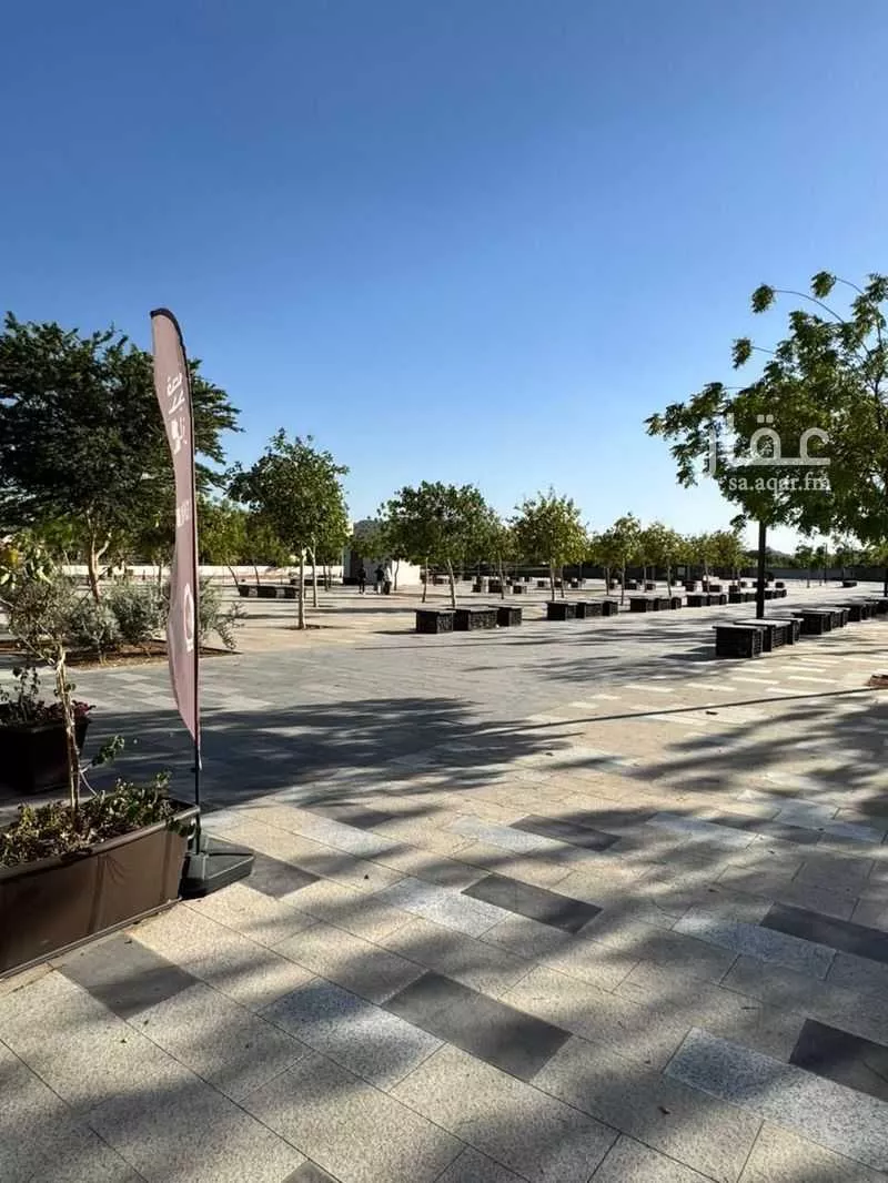 محل 52 م² في عروة 9