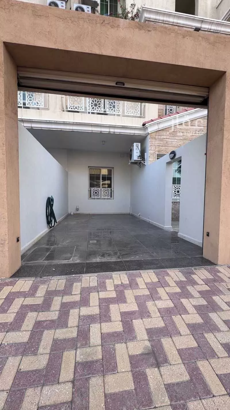 3 bedroom villa in Al Qusur 2