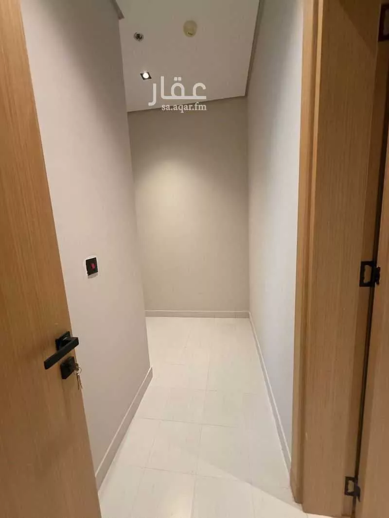 شقة 3 غرف في الحمرا 12