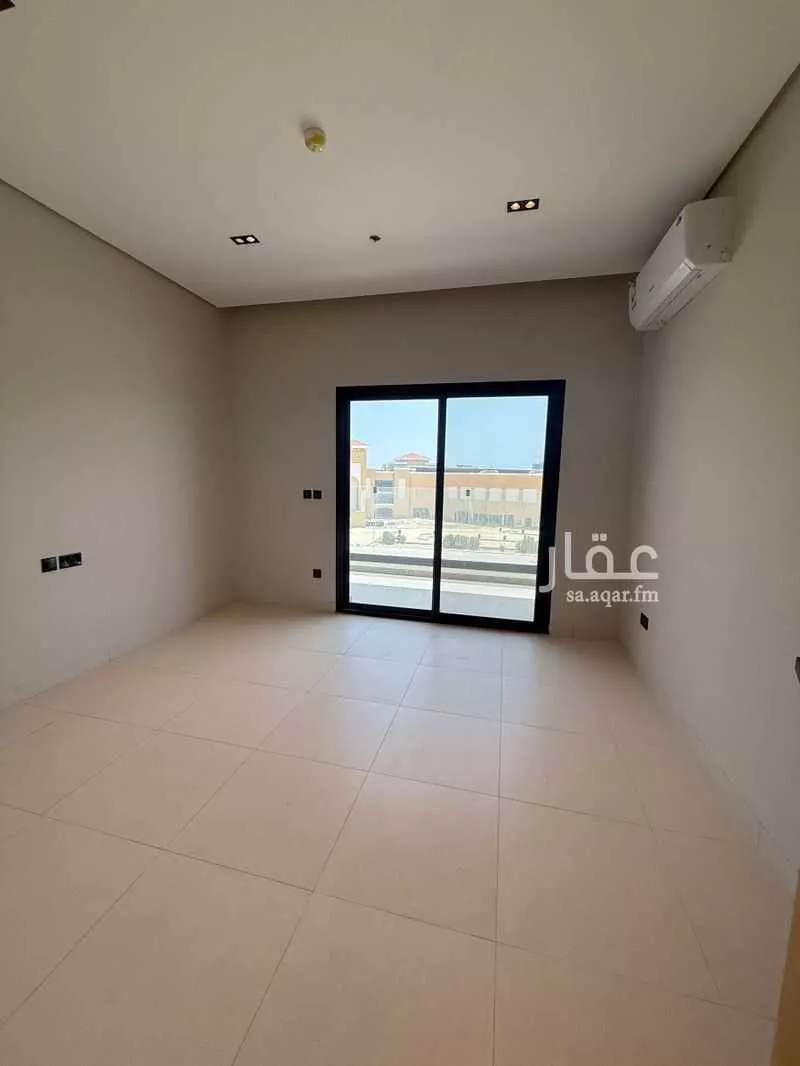 شقة 3 غرف في الحمرا 10