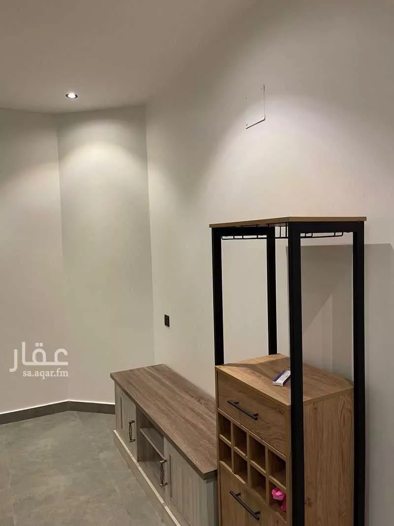 شقة 1 غرف في عرقة 4