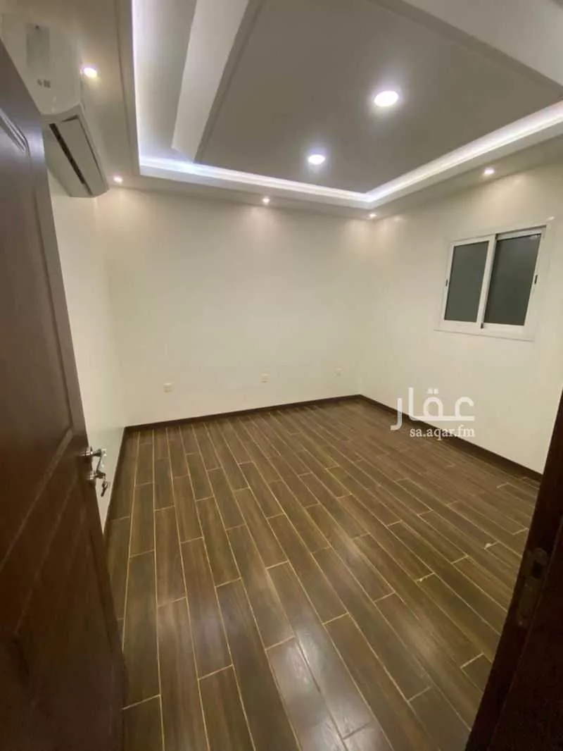 شقة 4 غرف في إشبيلية 2