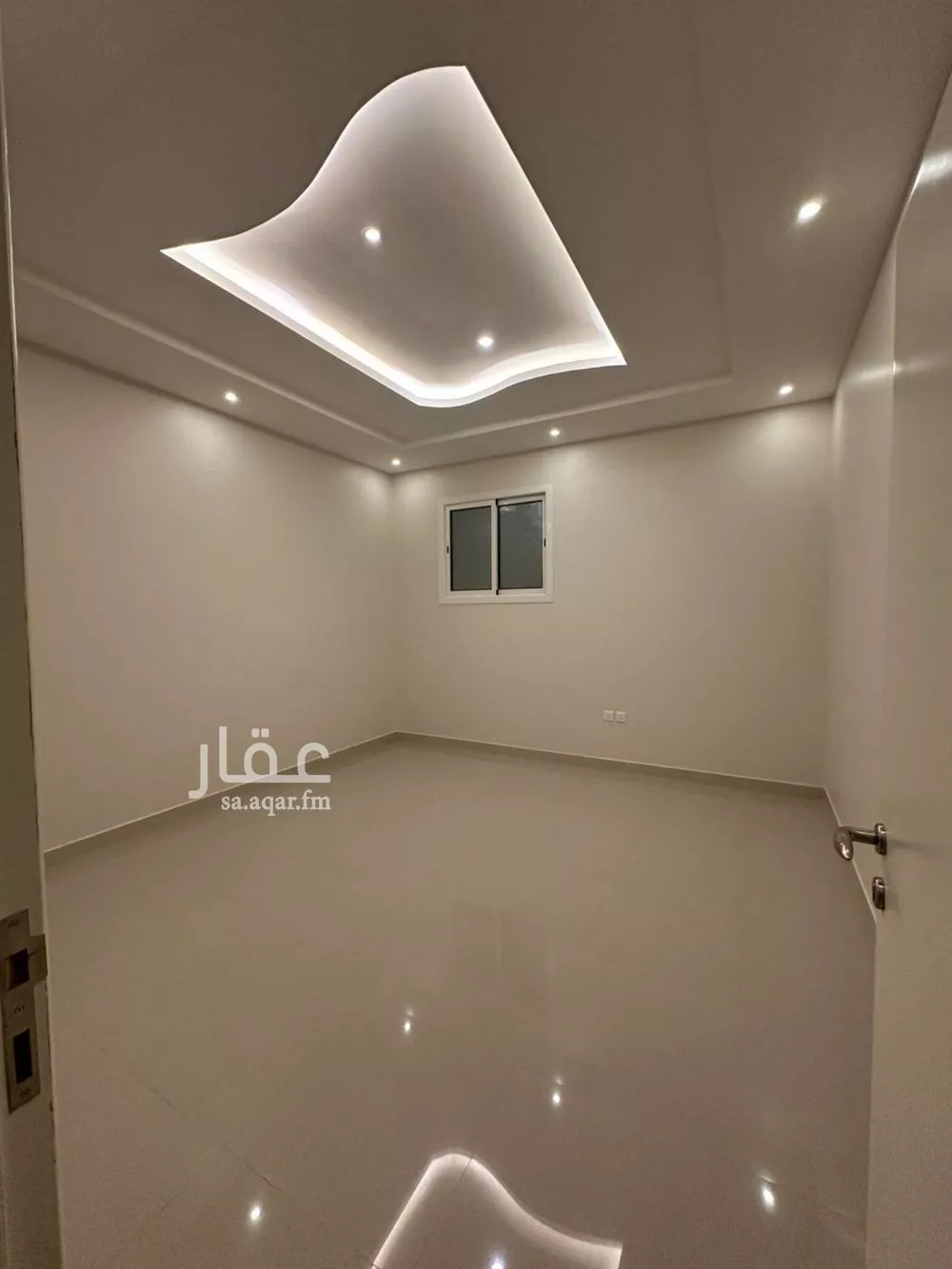 دور 3 غرف في العارض 12