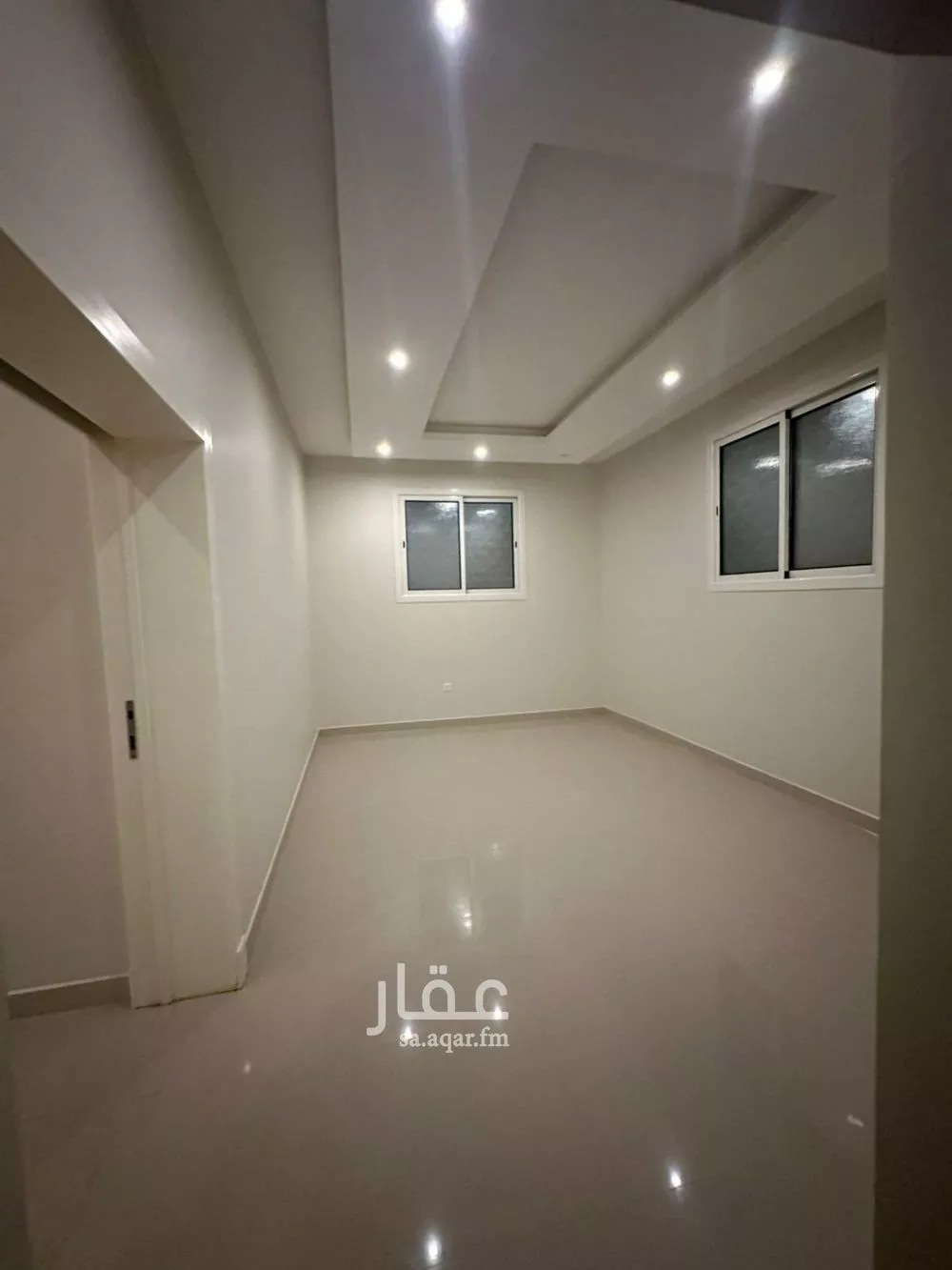 دور 3 غرف في العارض 10