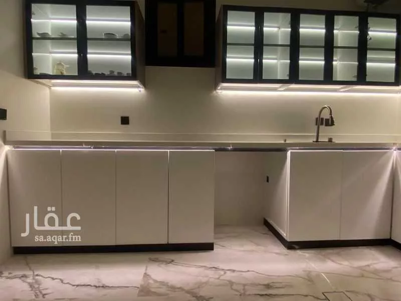 3 bedroom floor in Al Aridh 5