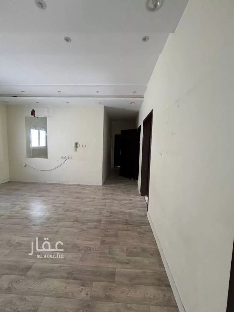 شقة 3 غرف في الرمال 3