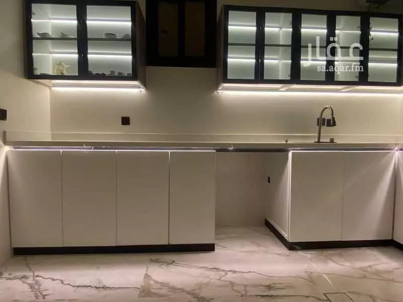 دور 3 غرف في العارض 8