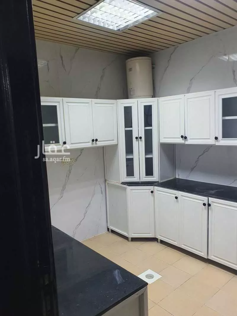 شقة 3 غرف في عكاظ 13